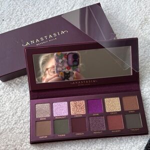 Anastasia Beverly Hills Eyeshadow Palette - Fall Romance. BNIB